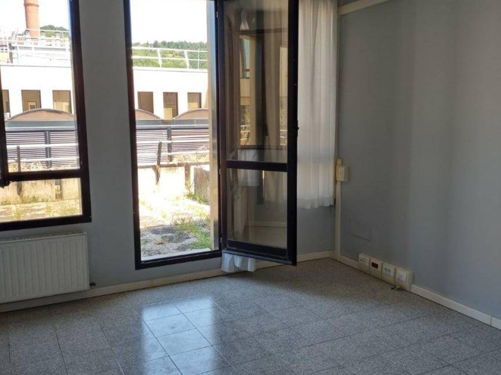 ufficio in affitto a Casalecchio di Reno in zona Garibaldi/La Mutua