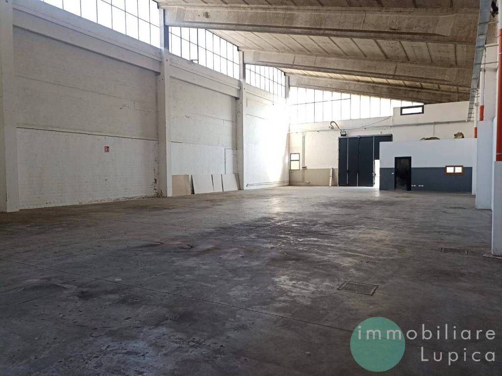 locale commerciale in affitto a Casalecchio di Reno