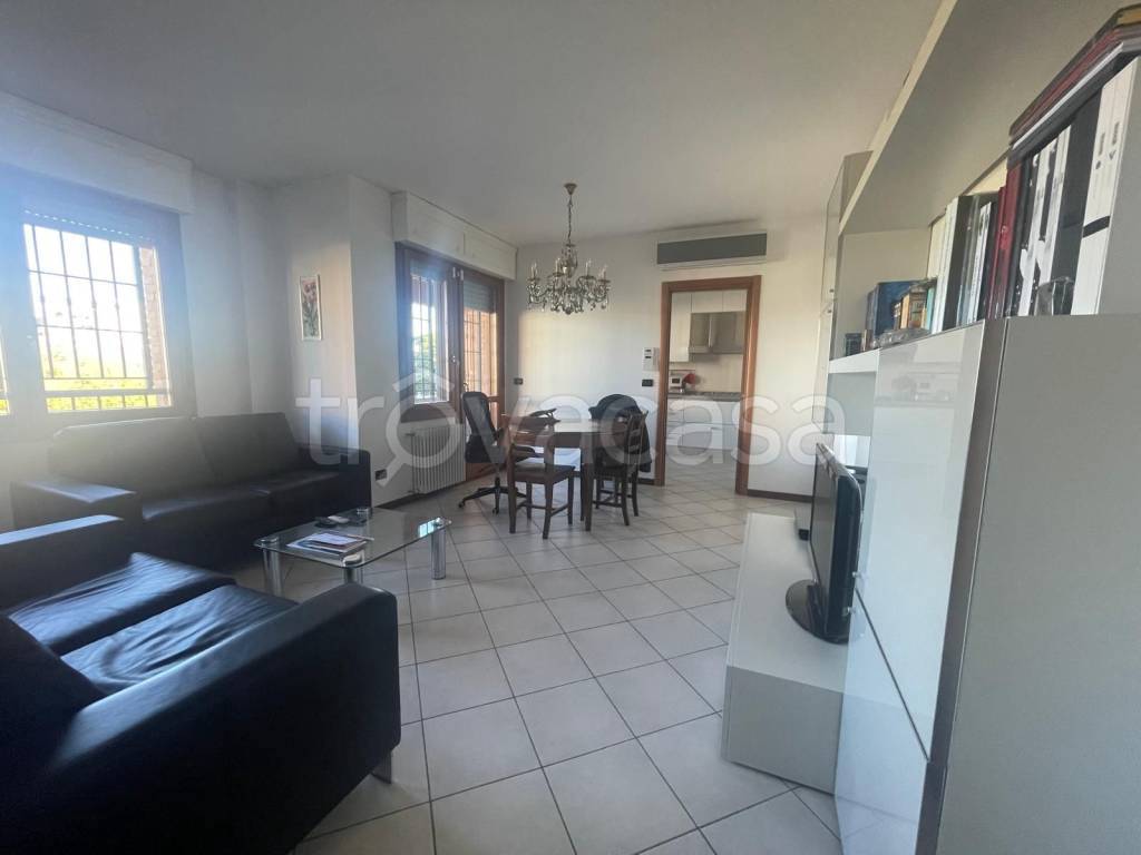 appartamento in affitto a Casalecchio di Reno in zona Croce