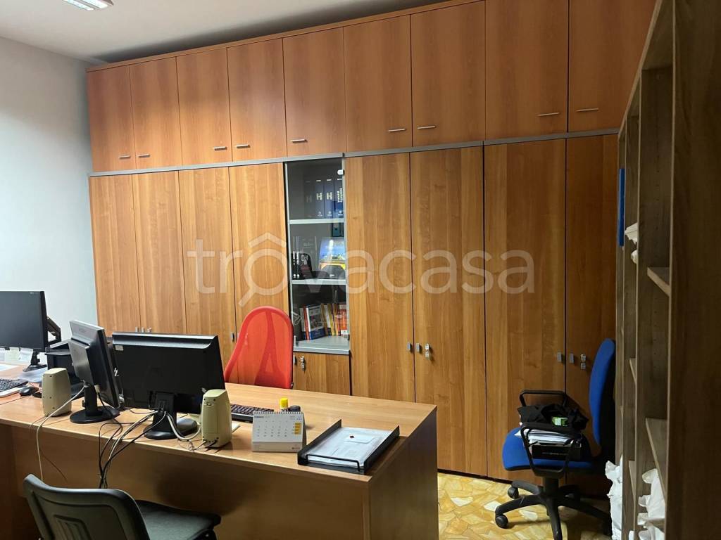 ufficio in affitto a Casalecchio di Reno in zona Croce