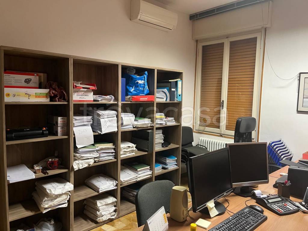 ufficio in affitto a Casalecchio di Reno in zona Croce