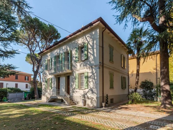 casa indipendente in affitto a Casalecchio di Reno in zona Garibaldi/La Mutua