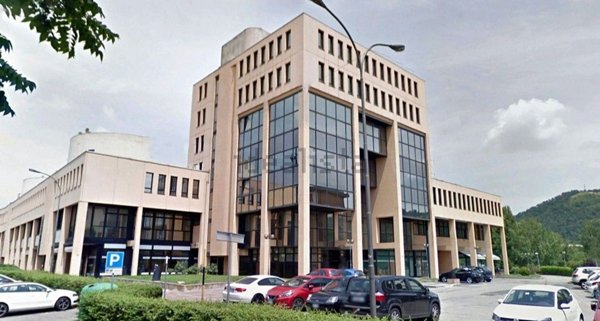 locale di sgombero in affitto a Casalecchio di Reno