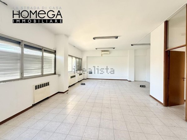 ufficio in affitto a Casalecchio di Reno in zona Garibaldi/La Mutua