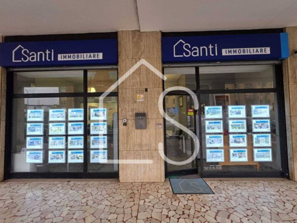 negozio in affitto a Casalecchio di Reno