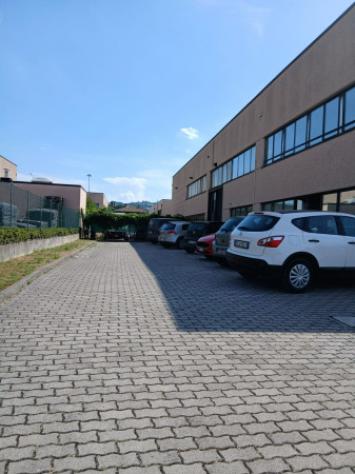 locale commerciale in affitto a Casalecchio di Reno
