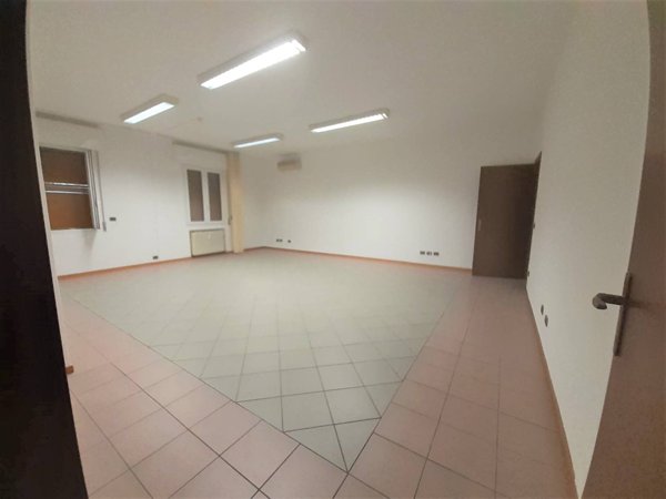 ufficio in affitto a Casalecchio di Reno in zona Croce