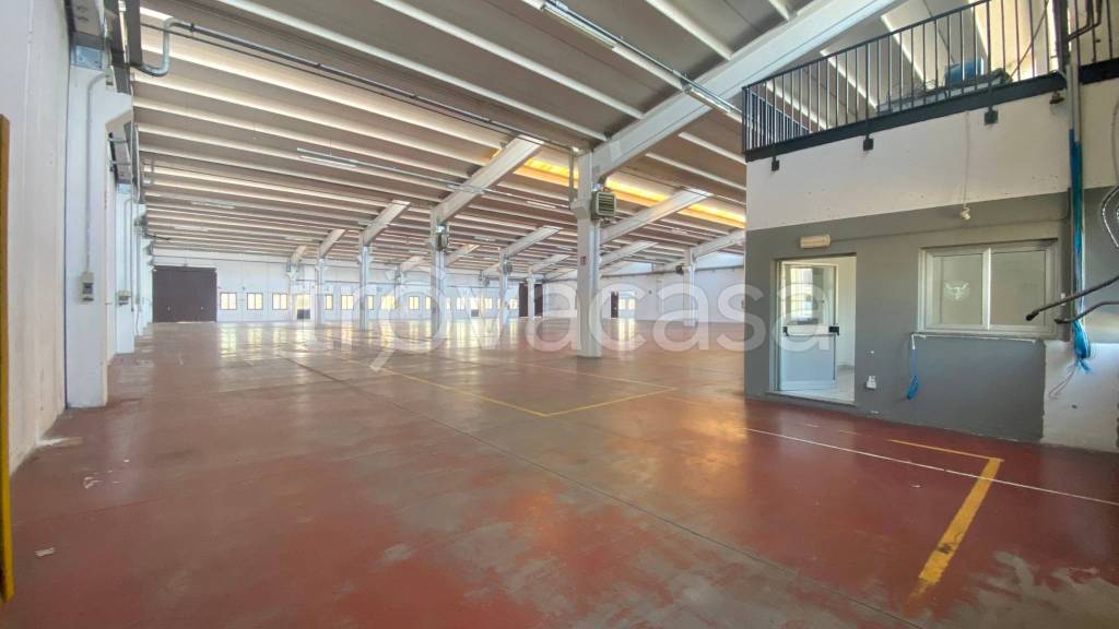 capannone in affitto a Castello d'Argile