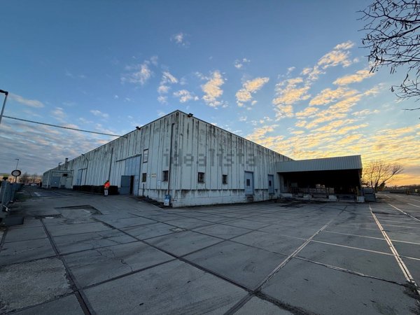 capannone in affitto a Castello d'Argile