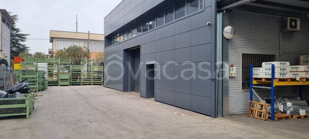 locale commerciale in affitto a Castel Maggiore