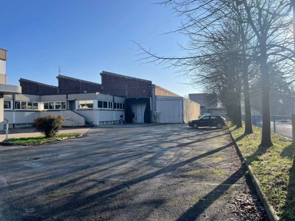 locale commerciale in affitto a Castel Maggiore