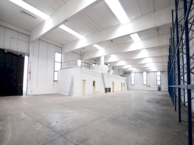 locale commerciale in affitto a Castel Maggiore