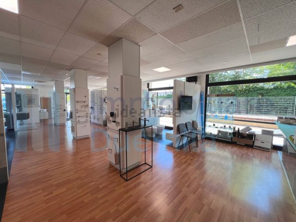 locale commerciale in affitto a Castel Maggiore