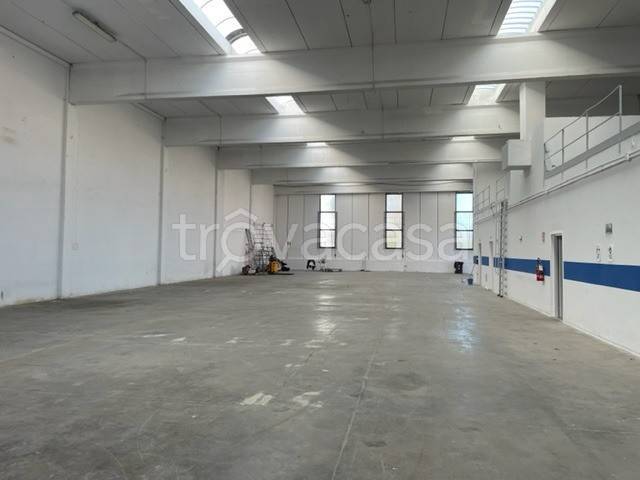 locale commerciale in affitto a Castel Maggiore