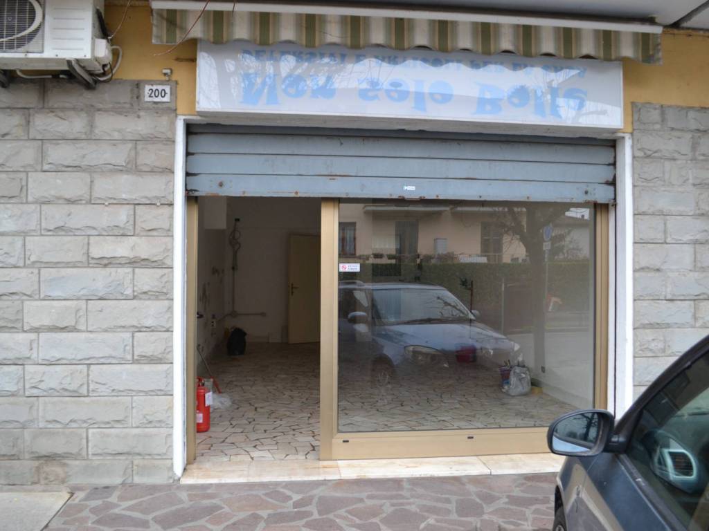 negozio in affitto a Castel Maggiore