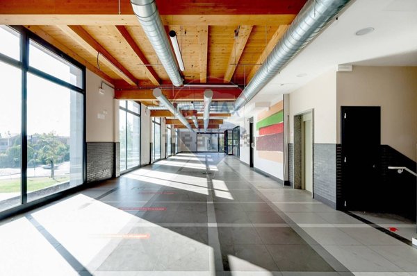 negozio in affitto a Castel Maggiore