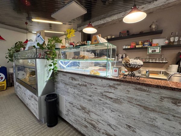 negozio in affitto a Castel Maggiore