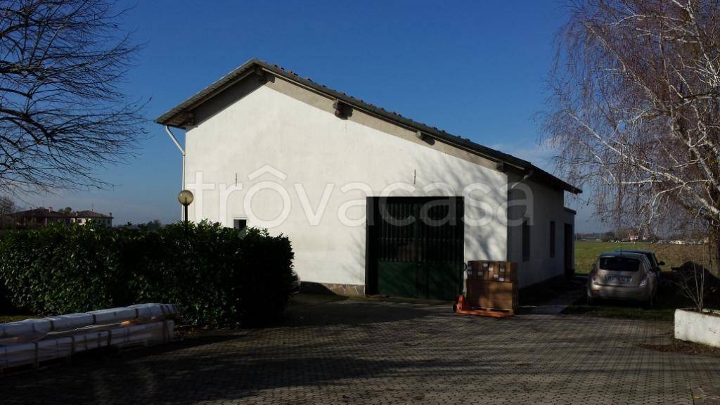 locale commerciale in affitto a Castel Maggiore in zona Sabbiuno