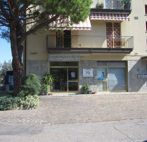 negozio in affitto a Castel San Pietro Terme in zona Osteria Grande