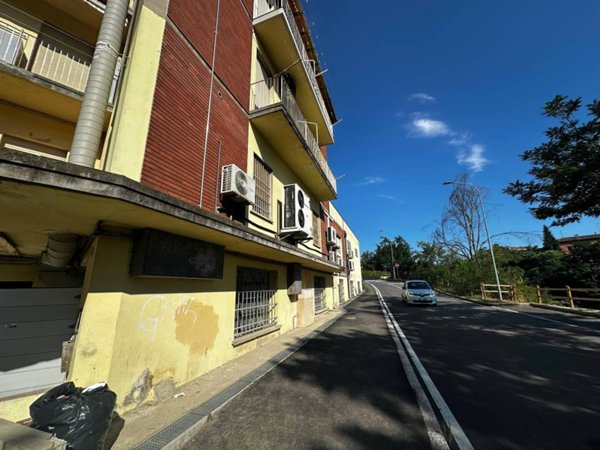 locale commerciale in affitto a Castenaso