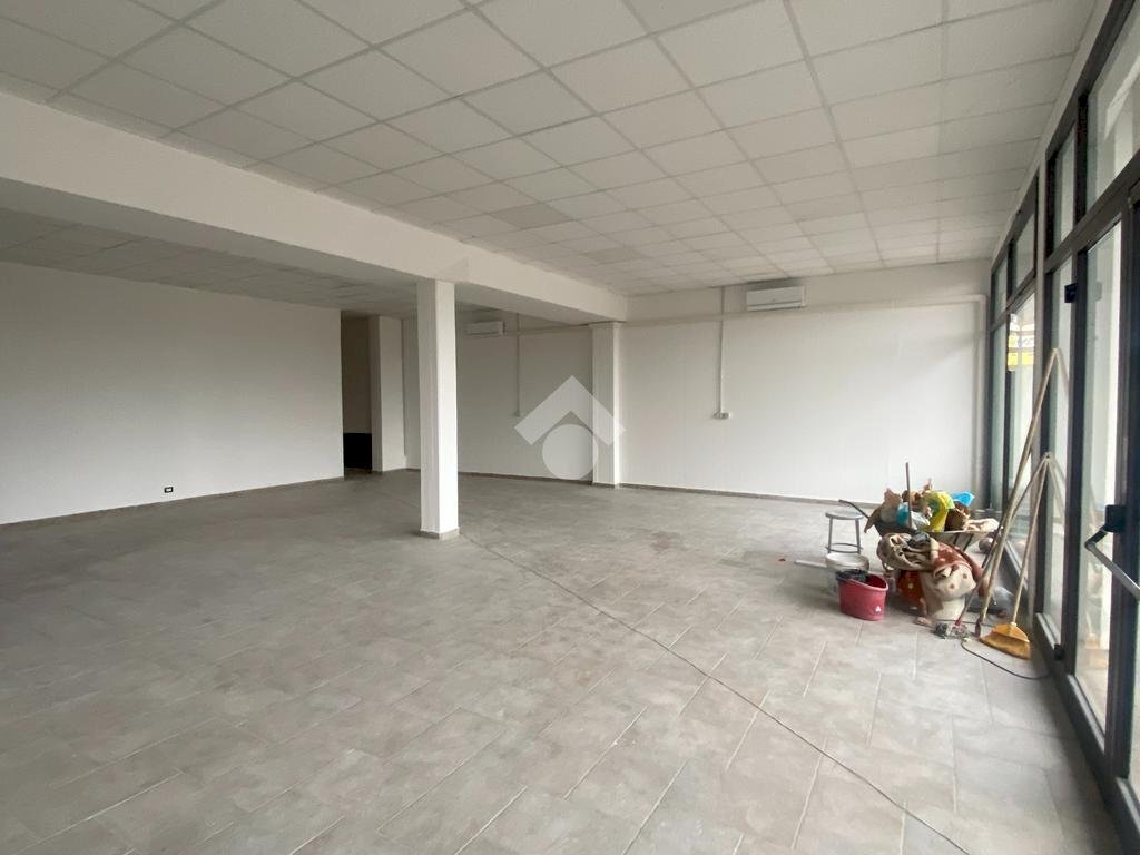 locale commerciale in affitto a Dozza in zona Toscanella