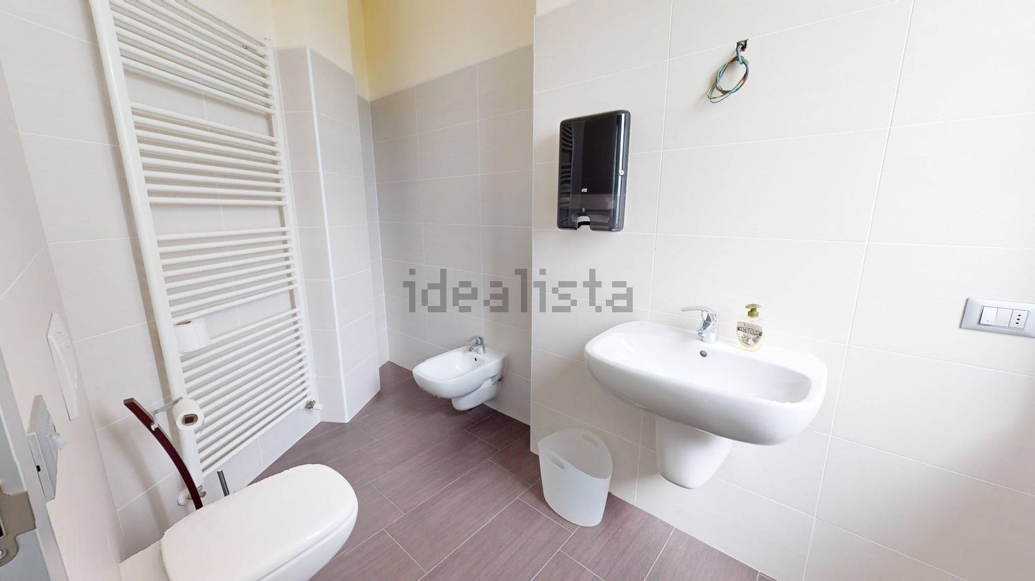 ufficio in affitto a Dozza in zona Toscanella