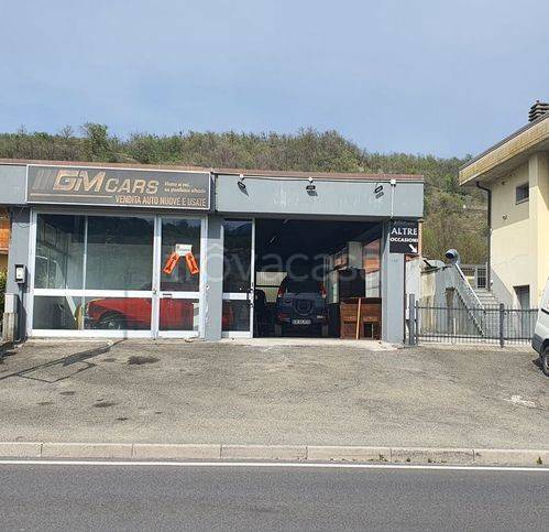 negozio in affitto a Gaggio Montano in zona Silla