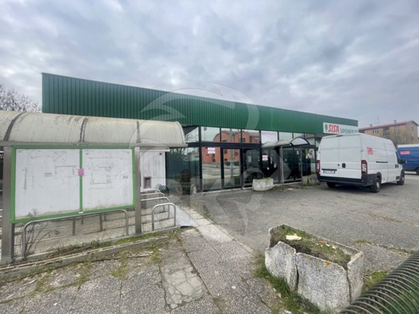 locale commerciale in affitto a Galliera