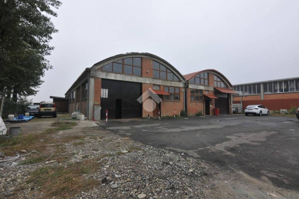 negozio in affitto a Granarolo dell'Emilia in zona Quarto Inferiore