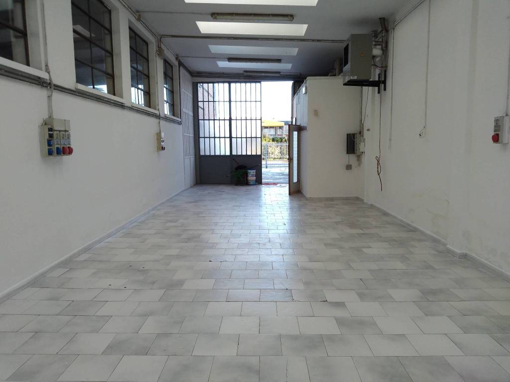 locale commerciale in affitto a Granarolo dell'Emilia