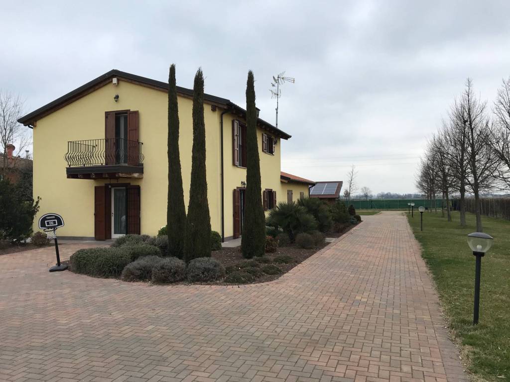 casa indipendente in affitto a Granarolo dell'Emilia