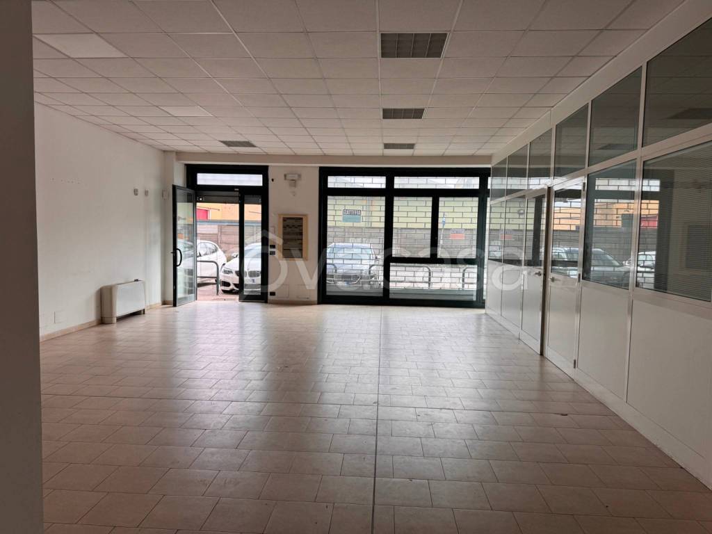 negozio in affitto a Granarolo dell'Emilia in zona Quarto Inferiore