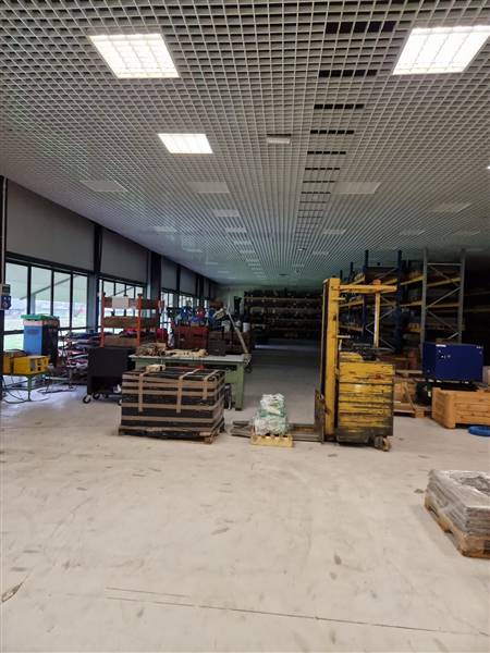 ufficio in affitto ad Imola in zona Area Industriale