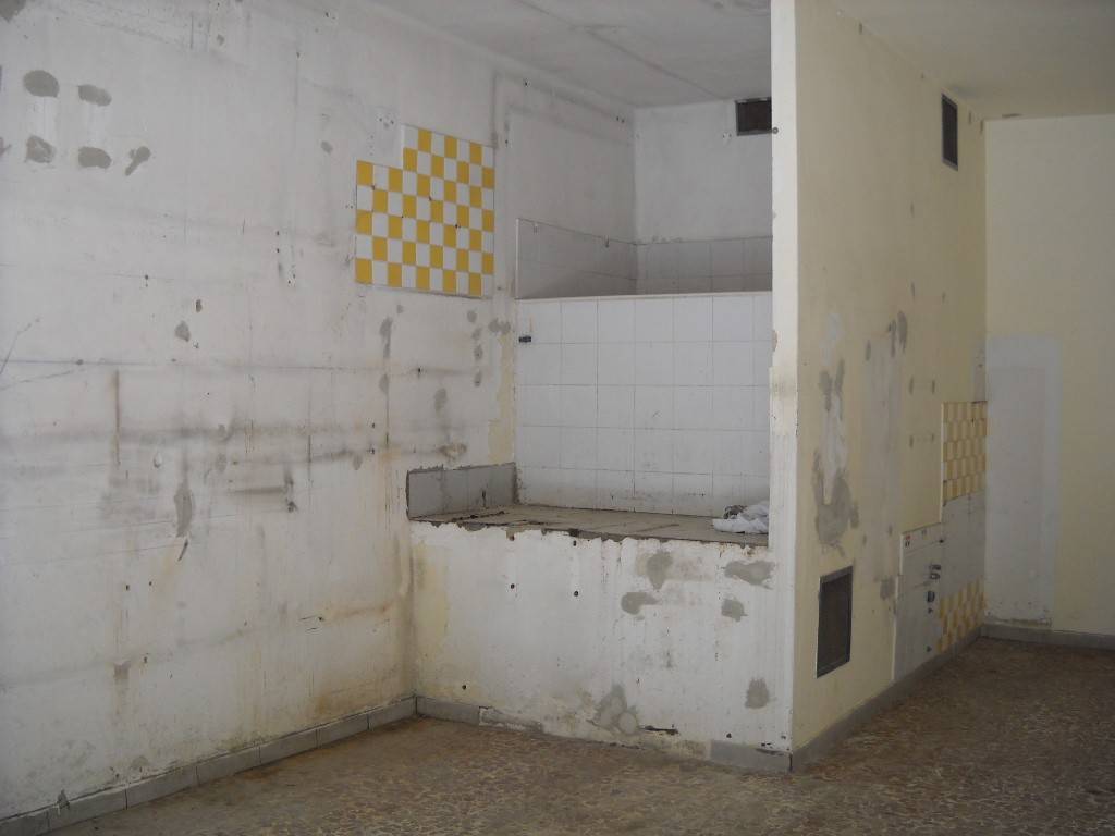 negozio in affitto ad Imola in zona Centro Storico