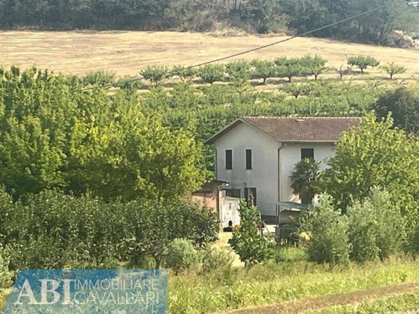 casa indipendente in affitto ad Imola