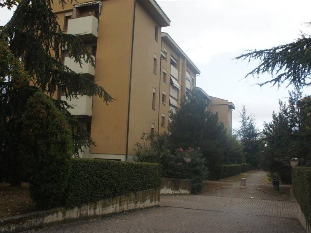 appartamento in affitto ad Imola
