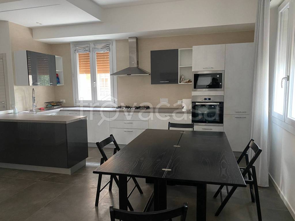 appartamento in affitto ad Imola in zona Centro Storico