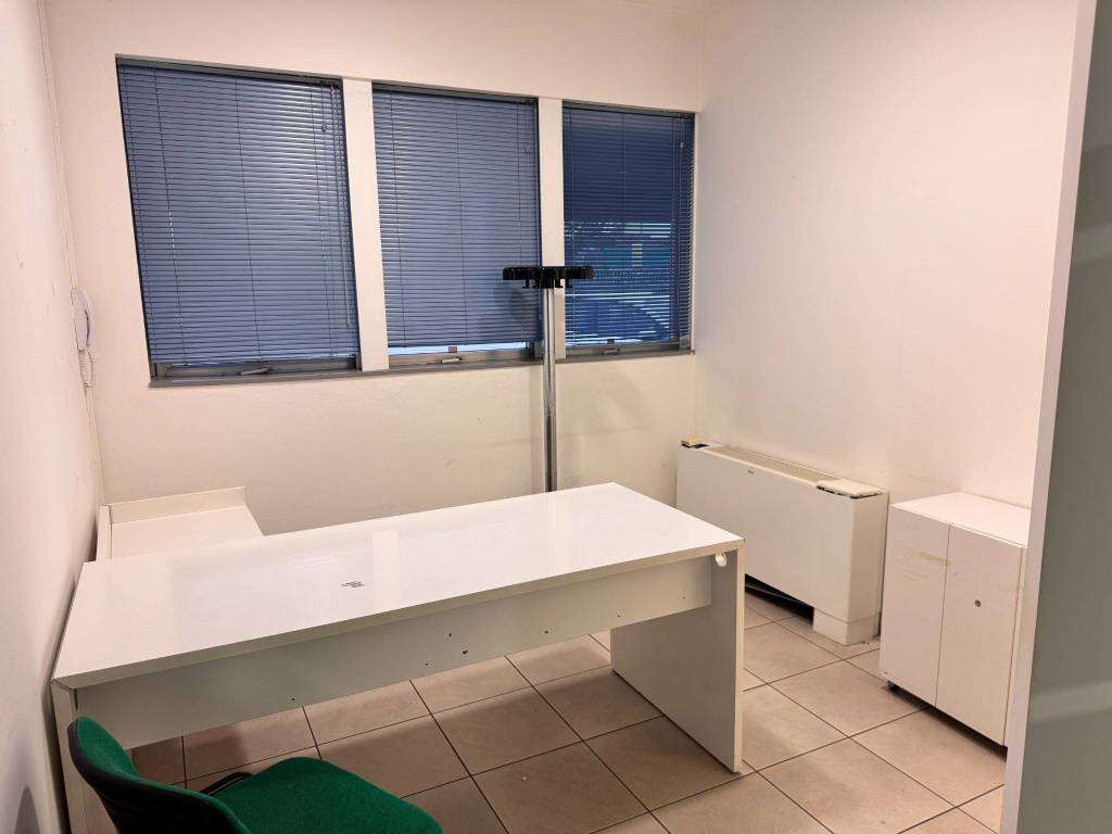 ufficio in affitto ad Imola in zona Area Industriale