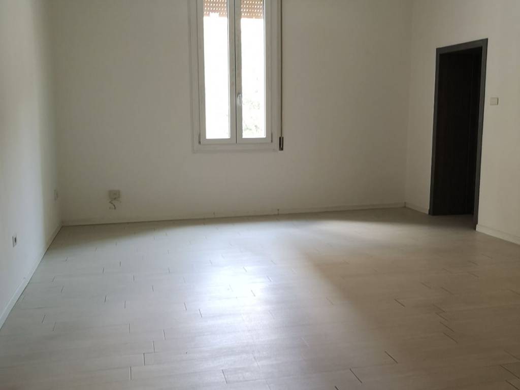 ufficio in affitto ad Imola in zona Centro Storico