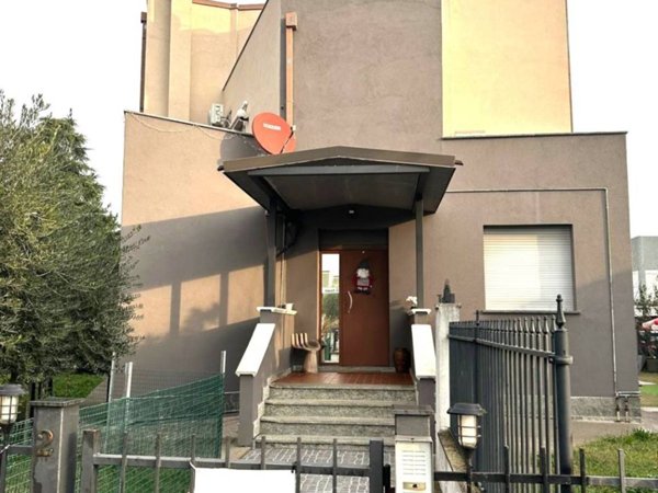 appartamento in affitto ad Imola in zona Area Industriale