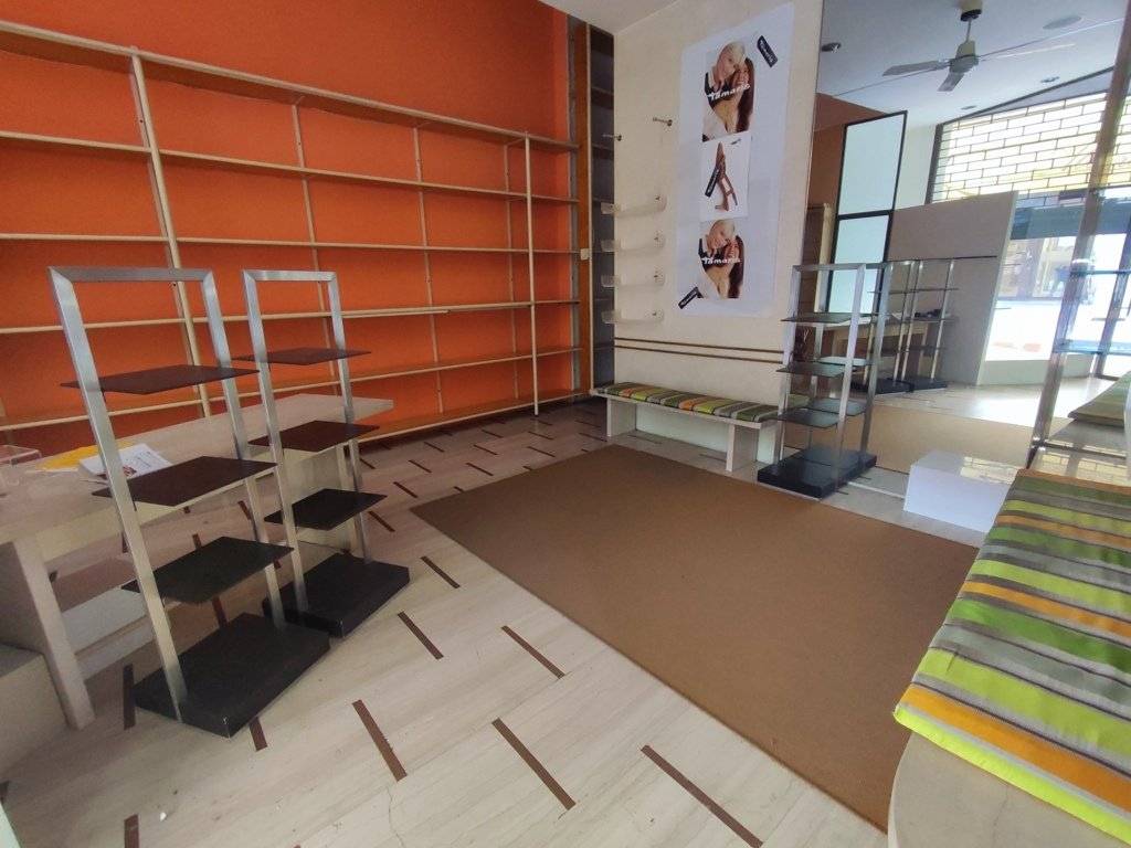 negozio in affitto ad Imola in zona Centro Storico