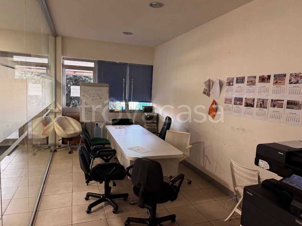 ufficio in affitto ad Imola in zona Area Industriale