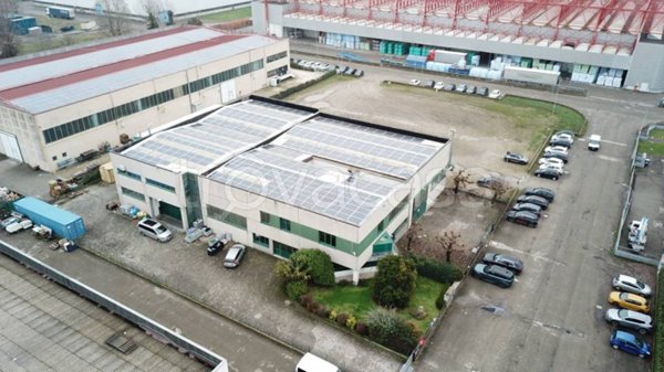 locale commerciale in affitto ad Imola in zona Area Industriale