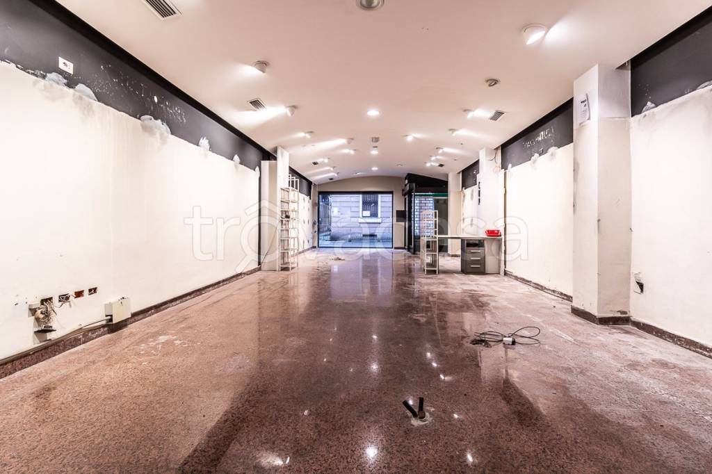 negozio in affitto ad Imola in zona Centro Storico