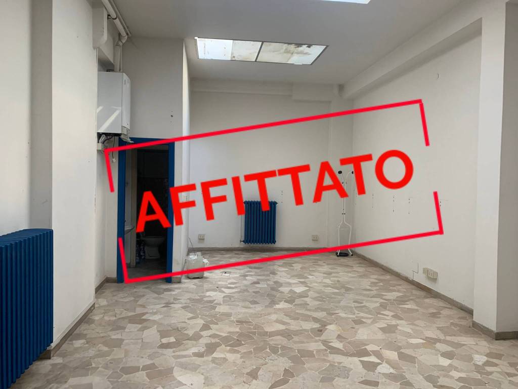 negozio in affitto ad Imola in zona Centro Storico