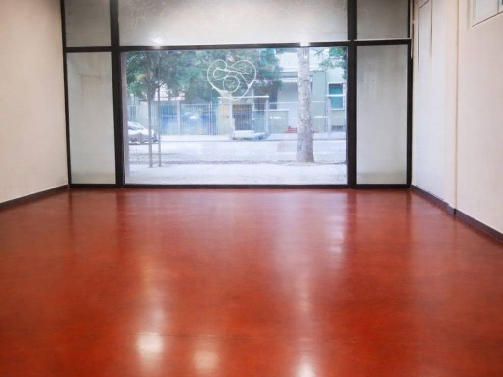 negozio in affitto ad Imola in zona Centro Storico