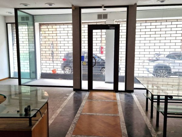 negozio in affitto ad Imola in zona Centro Storico