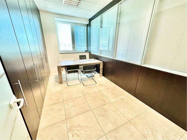 ufficio in affitto ad Imola in zona Area Industriale