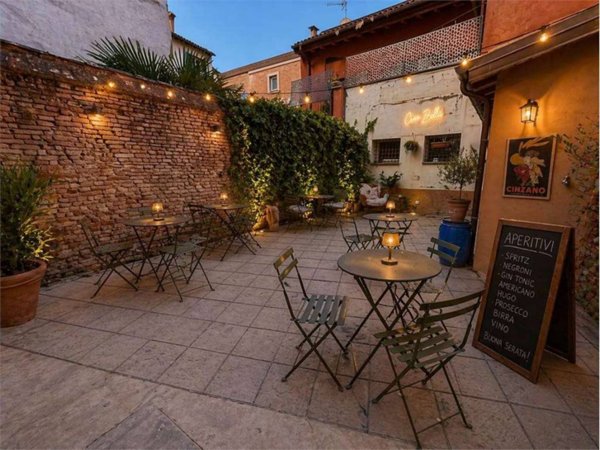 negozio in affitto ad Imola in zona Centro Storico