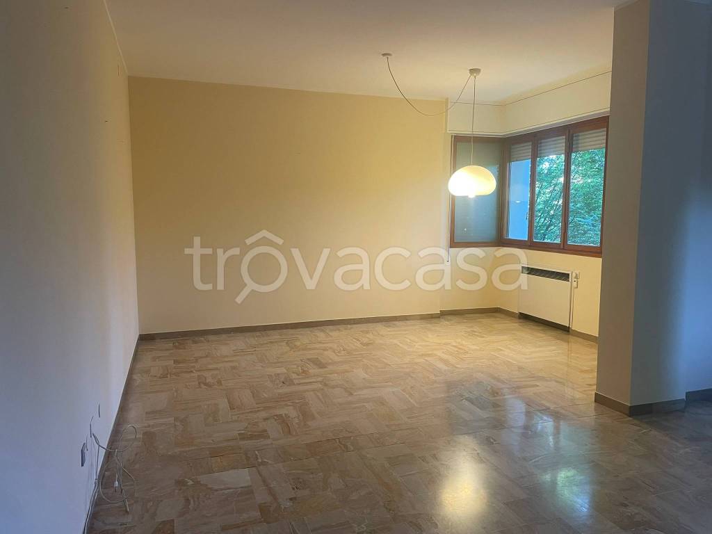 appartamento in affitto ad Imola